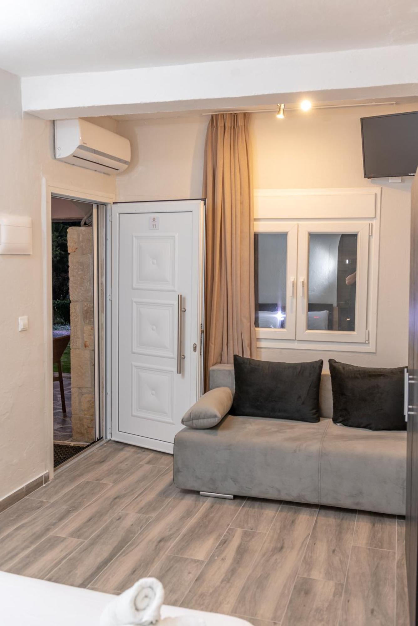 Medusa Rooms Kallithea  Bagian luar foto