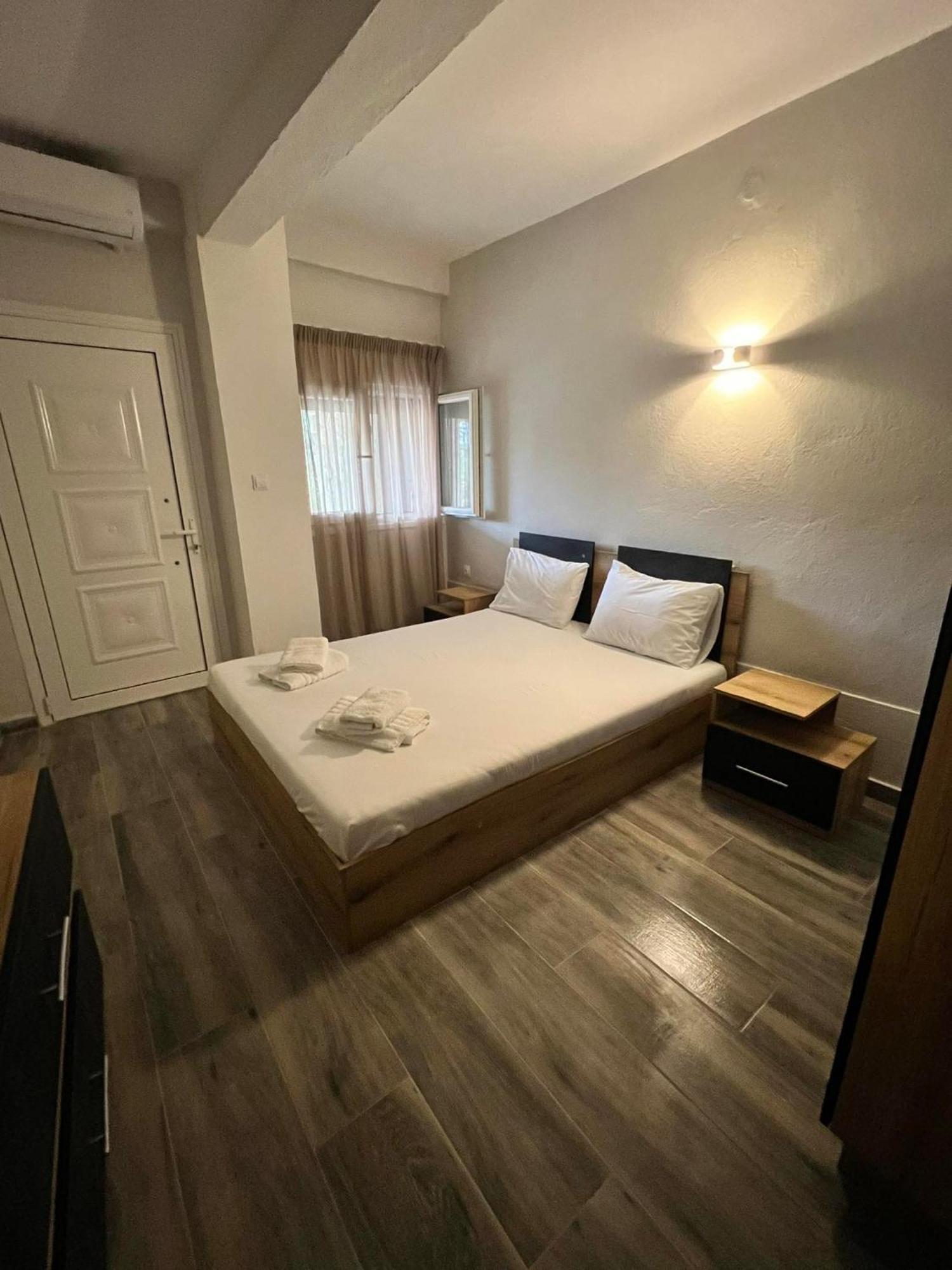 Medusa Rooms Kallithea  Bagian luar foto