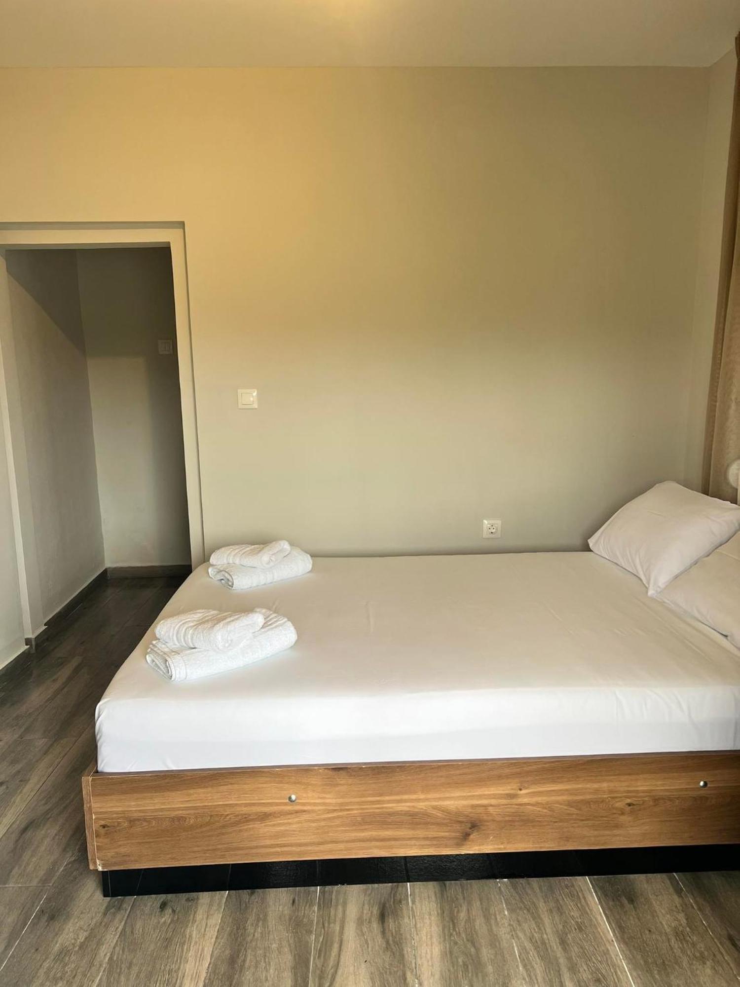 Medusa Rooms Kallithea  Bagian luar foto