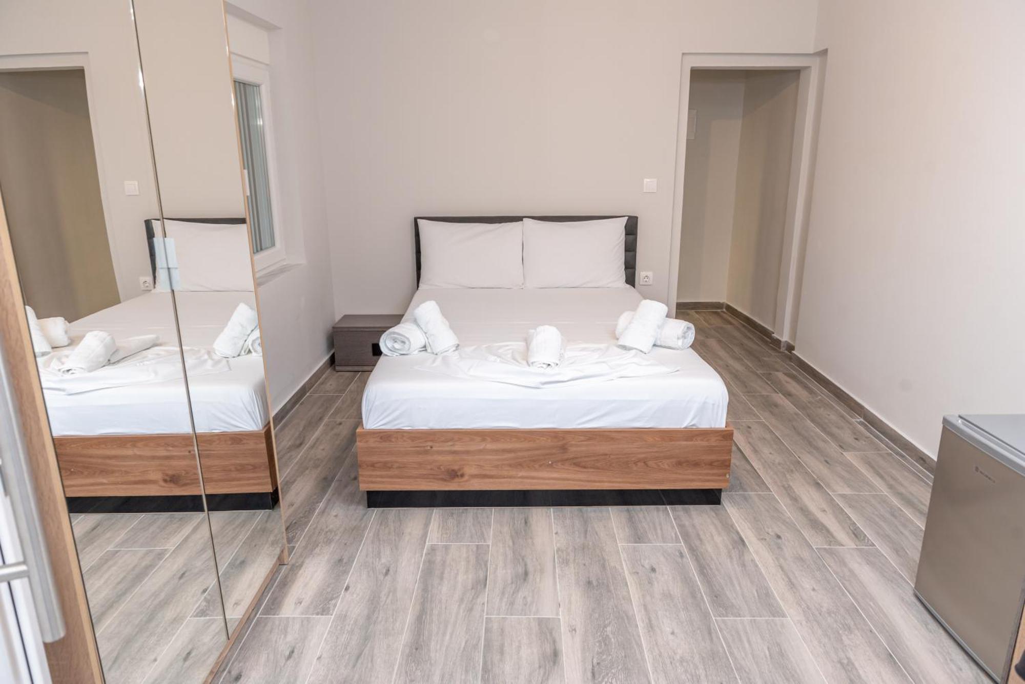 Medusa Rooms Kallithea  Bagian luar foto
