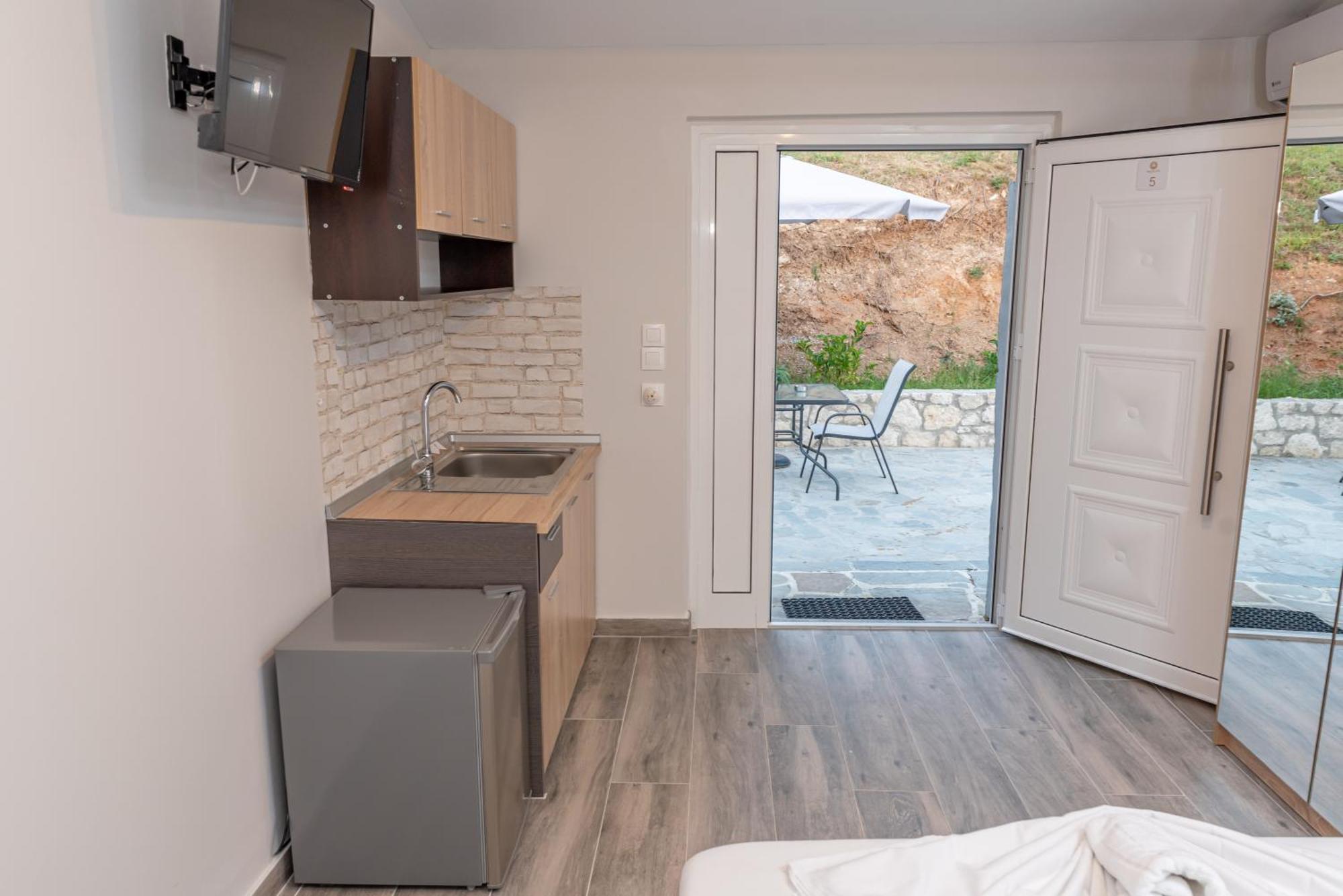 Medusa Rooms Kallithea  Bagian luar foto